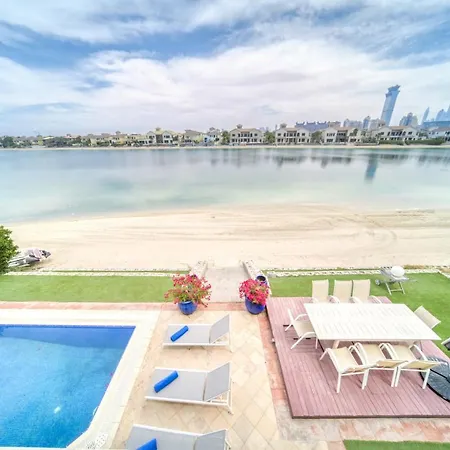 Premier 6Br Villa With Assistant'S Room And Private Pool In Frond E Palm Jumeirah By Deluxe Holiday Homes Дубай Екстер'єр фото