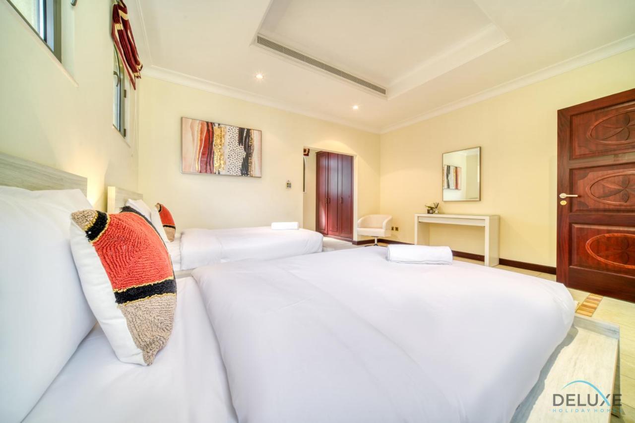 Premier 6br With Assistant's And Private Pool In Frond E Palm Jumeirah By Deluxe Homes Апартаменти