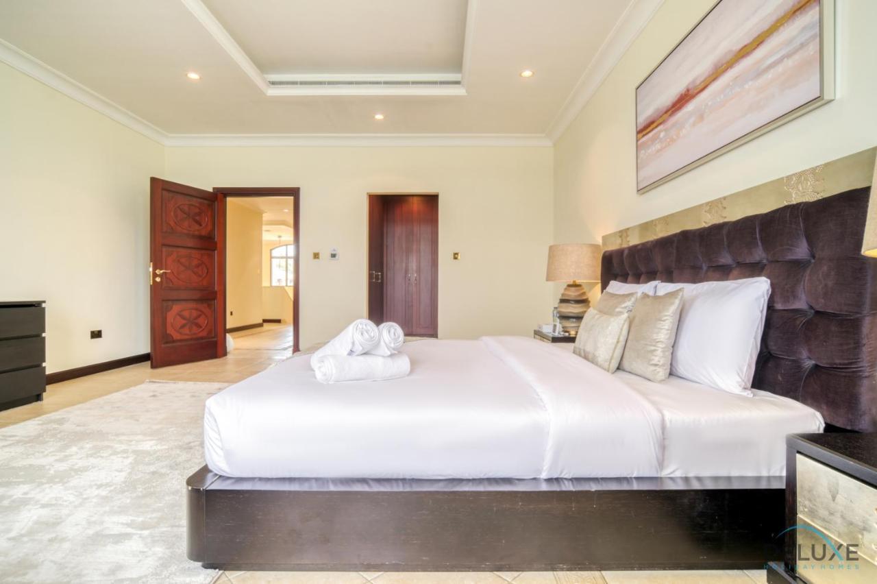 Premier 6br With Assistant's And Private Pool In Frond E Palm Jumeirah By Deluxe Homes Апартаменти Дубай