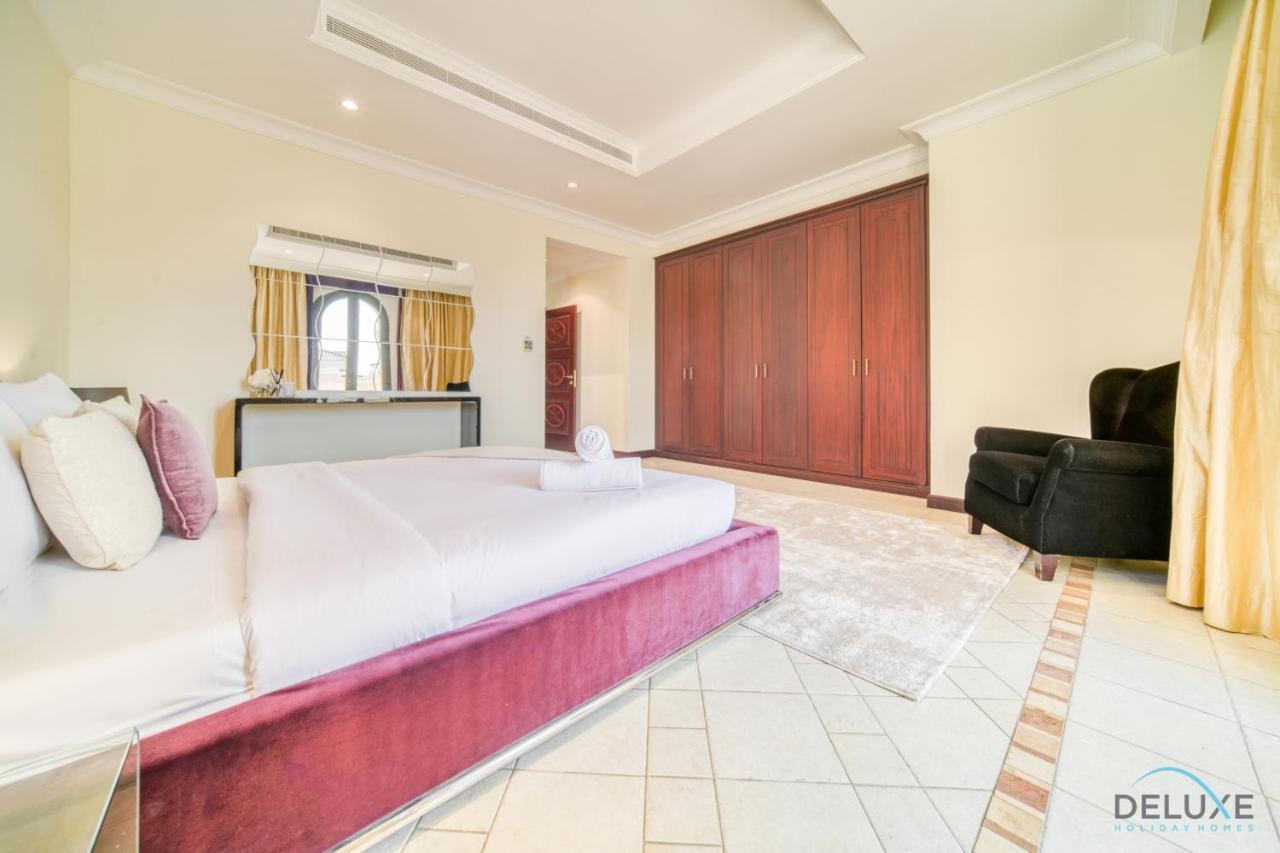Premier 6br With Assistant's And Private Pool In Frond E Palm Jumeirah By Deluxe Homes Апартаменти
