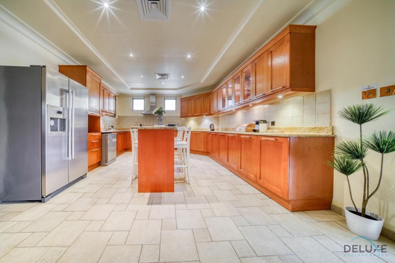 Апартаменти Premier 6br With Assistant's And Private Pool In Frond E Palm Jumeirah By Deluxe Homes