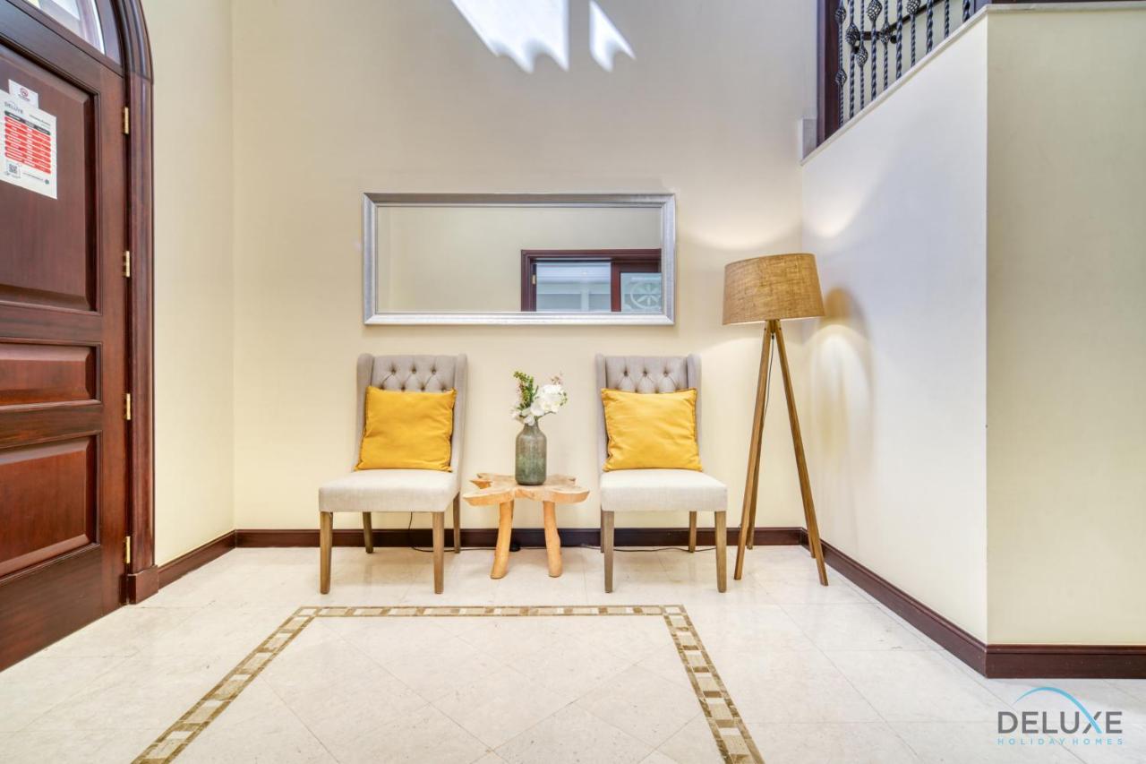 Premier 6br With Assistant's And Private Pool In Frond E Palm Jumeirah By Deluxe Homes