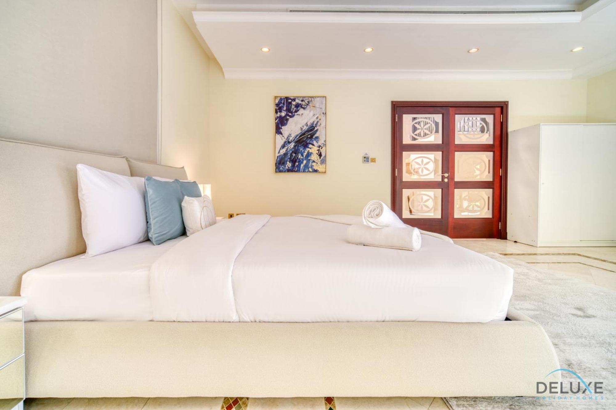 Premier 6br With Assistant's And Private Pool In Frond E Palm Jumeirah By Deluxe Homes * Дубай