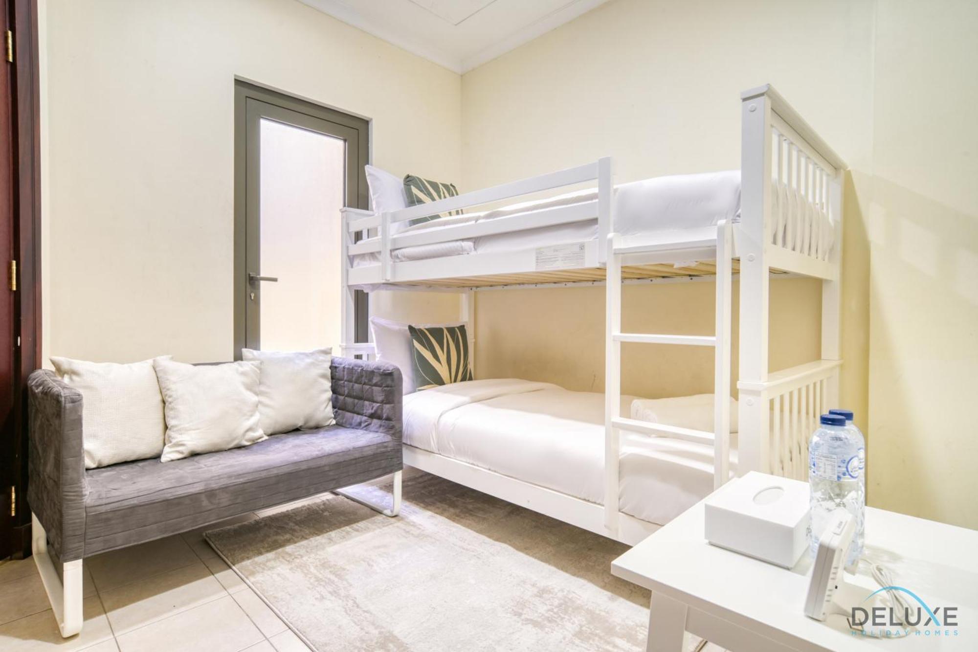 Апартаменти Premier 6br With Assistant's And Private Pool In Frond E Palm Jumeirah By Deluxe Homes