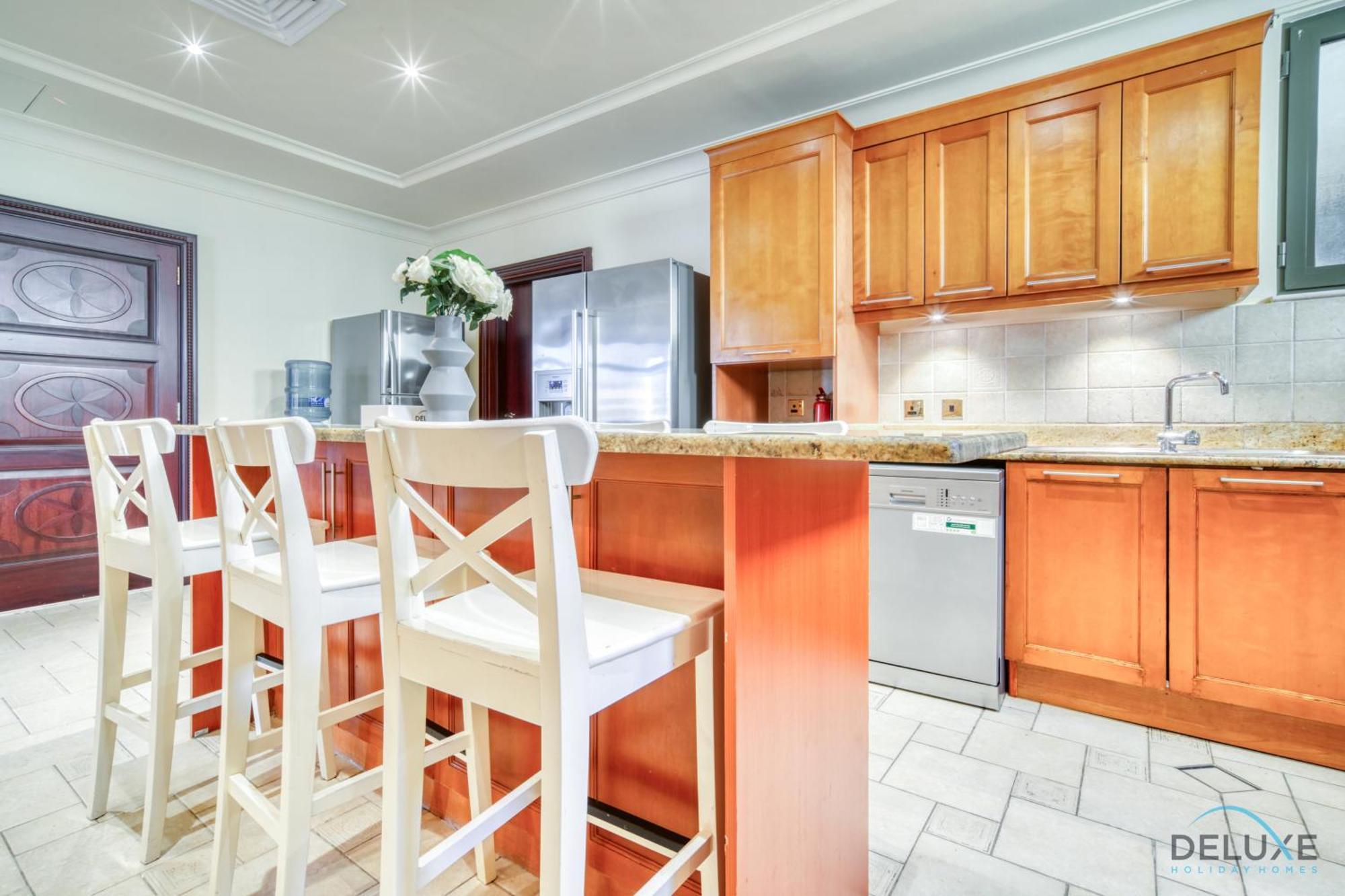 Premier 6br With Assistant's And Private Pool In Frond E Palm Jumeirah By Deluxe Homes Дубай